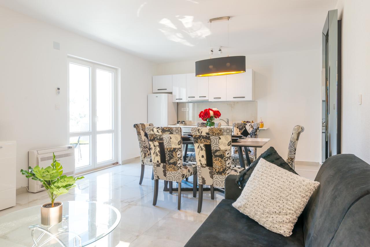 Comfort Apartment Lucy ดูบรอฟนิก ภายนอก รูปภาพ